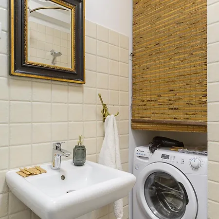 Miodowa Street P&o Serviced M3